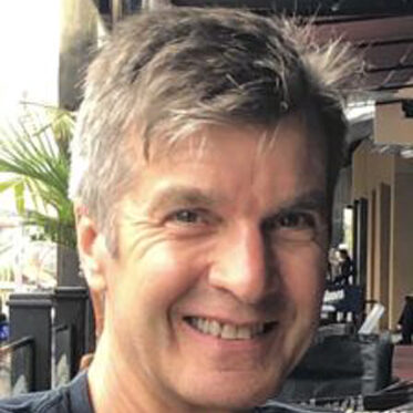 Dean Hesterberg headshot