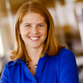 Brooke Mayer headshot