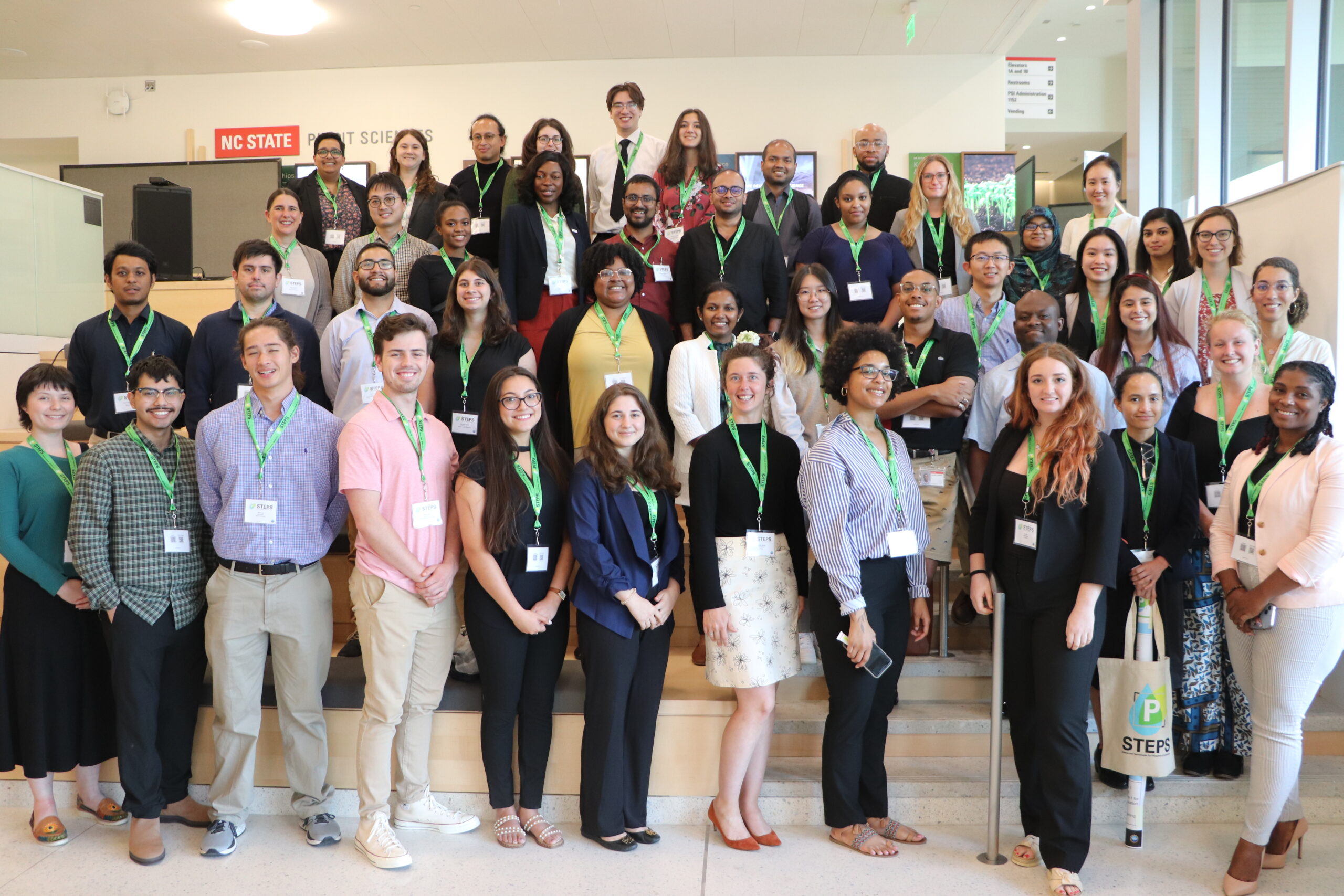 A group of STEPS scholars posing together